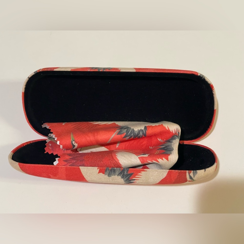Crane print glasses case with matching cleaning cloth